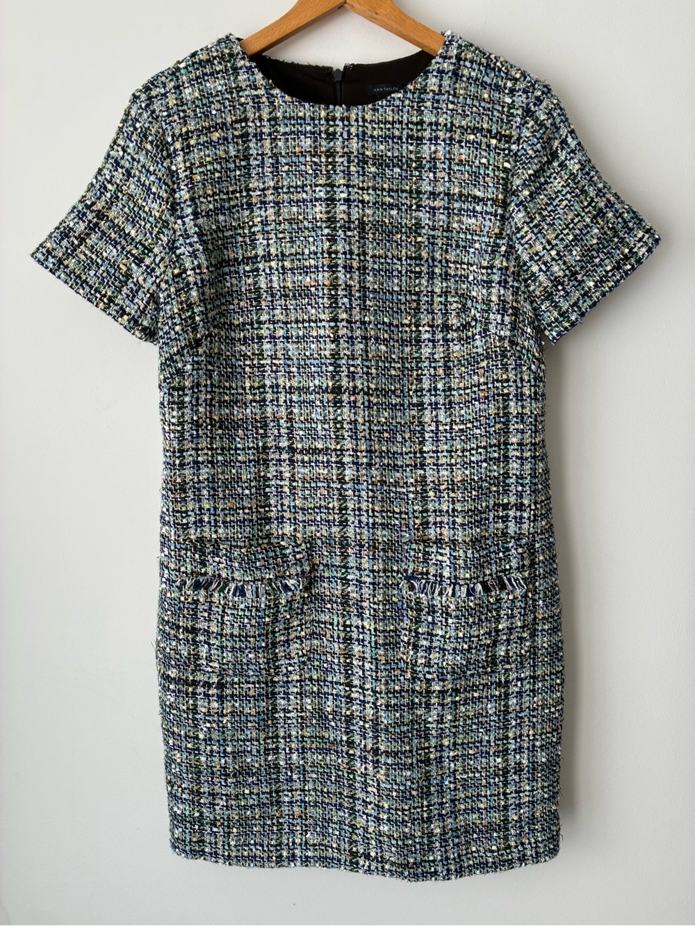 Ann Taylor Dress Women’s 6 Multicolor Tweed Shift Short Sleeve Fringe Pocket